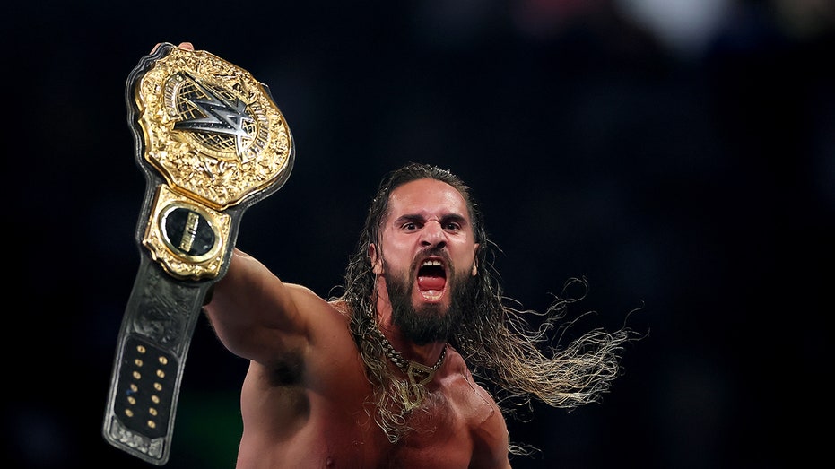 Seth Rollins pulls off the heist of the summer, leaves SummerSlam as world heavyweight champion