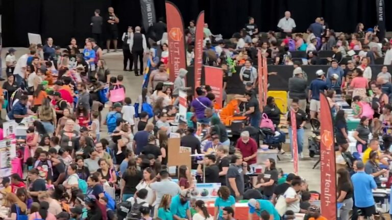 Spurs cross over 11,500 students served over 4 years by annual ‘Back-to-School Bash’ event