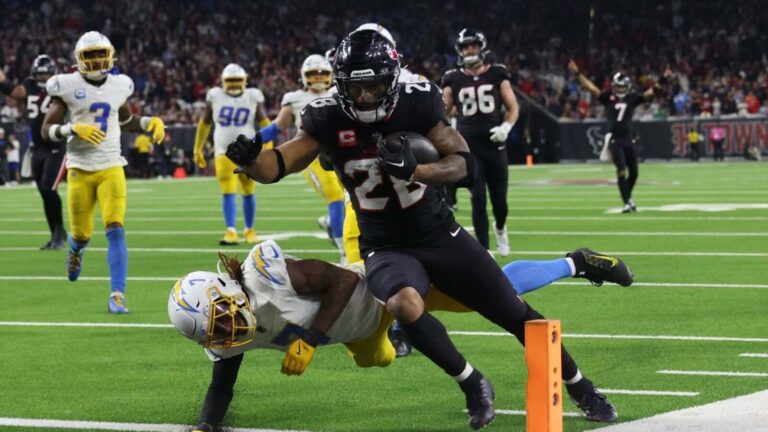 Texans GM: 'No crystal ball' on RB Joe Mixon's return