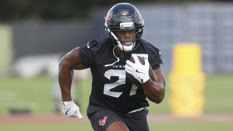 This ‘Shouldn’t Excite Fantasy Football Owners’: Expert Addresses Problem With Texans’ Backfield