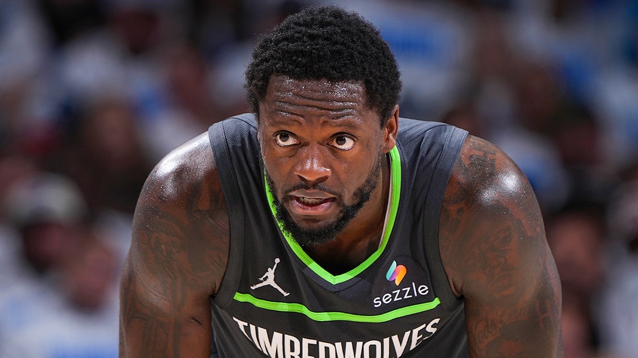 Timberwolves star Julius Randle reacts to tragic Minneapolis mass shooting: 'We gotta be better'