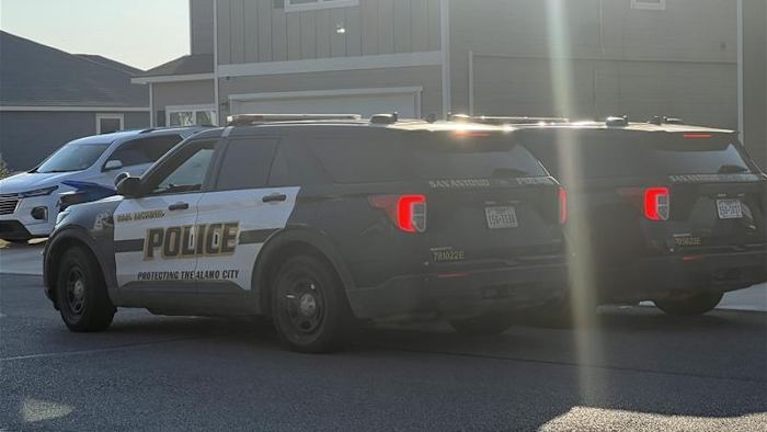 3 dogs fatally shot in east Bexar County; owner hospitalized with multiple bite wounds, ACS says