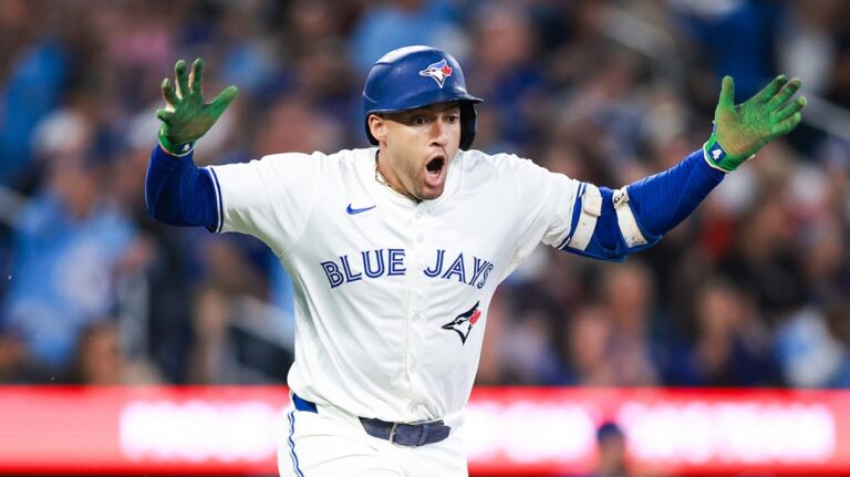 Blue Jays' George Springer appears to accuse umpire of wanting Yankees to win division after questionable call