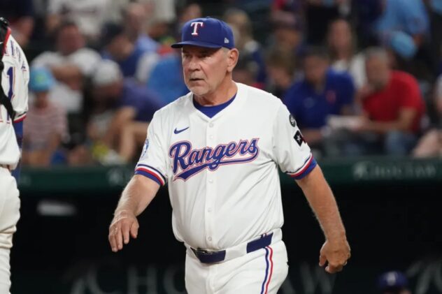Bruce Bochy out as Rangers manager as Giants return buzz grows
