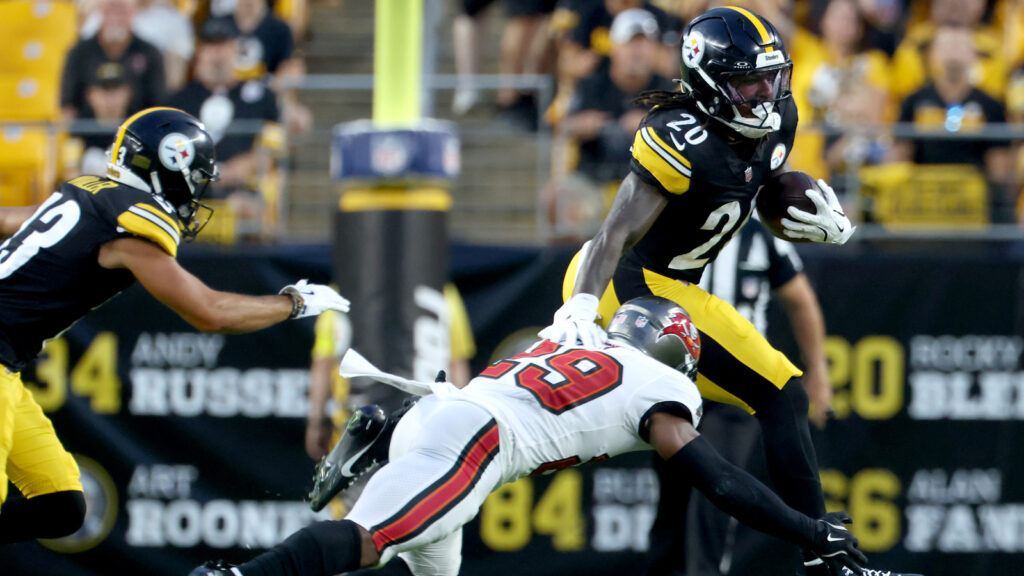 Buccaneers’ HC Talks Izien’s Potential Return