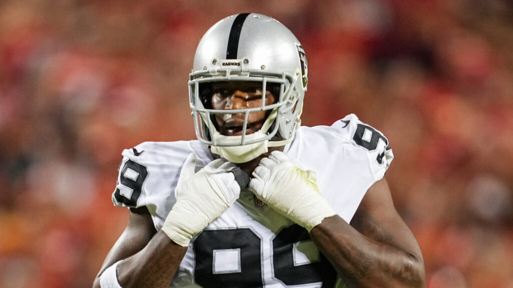 Chargers could sign rival's draft disappointment 