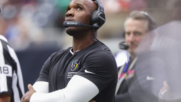 DeMeco Ryans Announces Texans’ Plans After Trading Cam Robinson