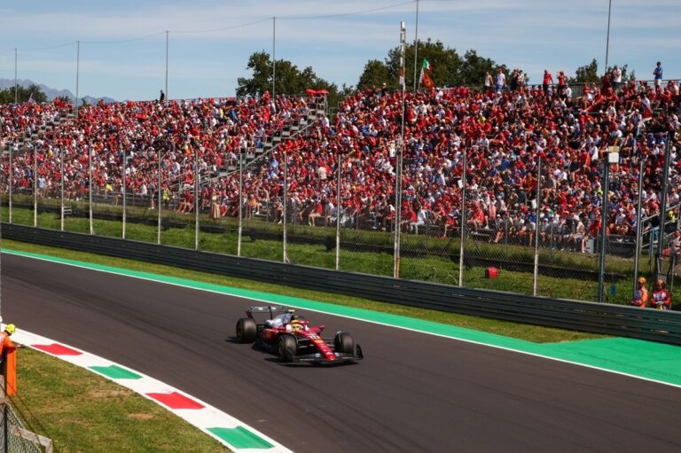 Fred Vasseur "expects" Lewis Hamilton to be on the F1 podium in 2025