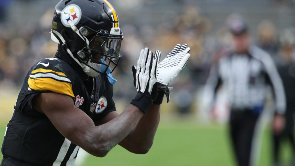 George Pickens takes another shot at his former teammates after saying he couldn't 'thrive' with the Pittsburgh Steelers