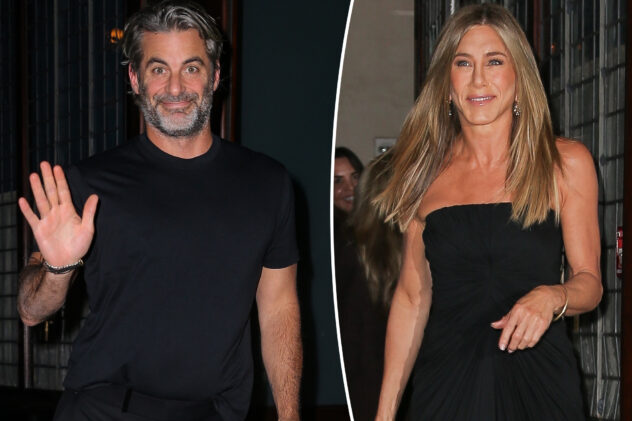 Jennifer Aniston has adorable reaction after being asked about supportive boyfriend Jim Curtis