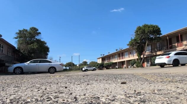 Neighbor says he walked past Southeast Side murder victim’s body without realizing he was dead