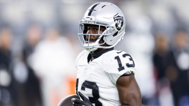 Raiders sign ex-Super Bowl champion WR amid Amari Cooper exit