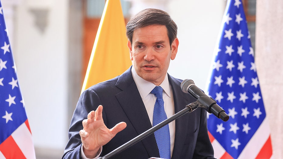 Rubio says Trump 'wants to wage war' on Venezuelan drug traffickers: 'Blow them up if that's what it takes'