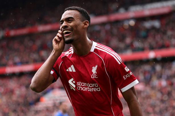 Ryan Gravenberch responds immediately to 'best in the world' challenge