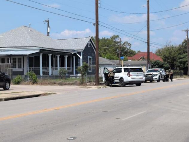 SWAT situation underway on East Side as BCSO deputies work a ‘wanted fugitive incident’