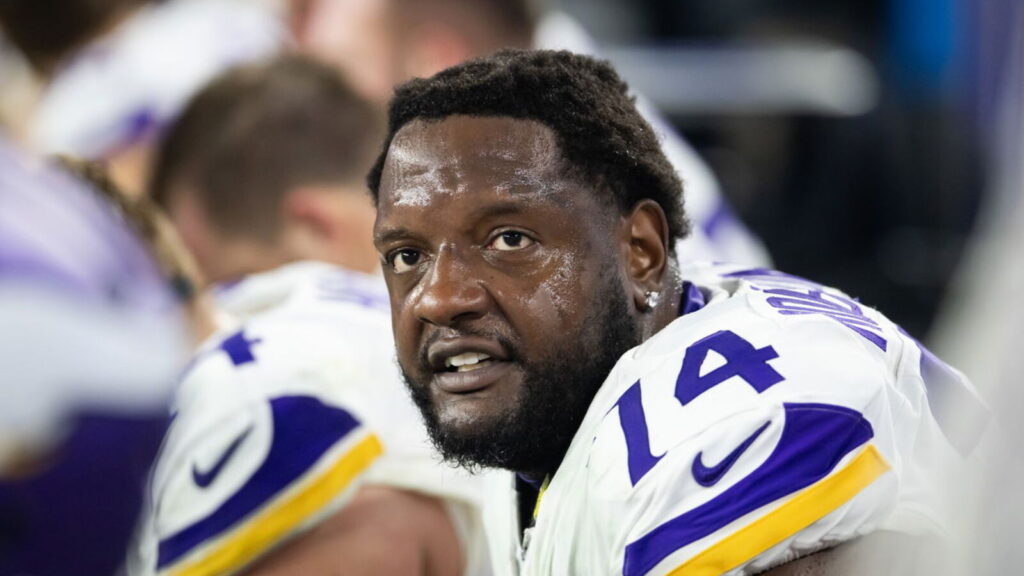 Texans Hit With $9.5M Reality Check After Trading Cam Robinson to Browns