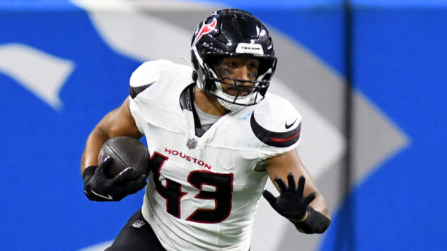 Texans Signed FB Jakob Johnson To Active Roster, Elevate Two