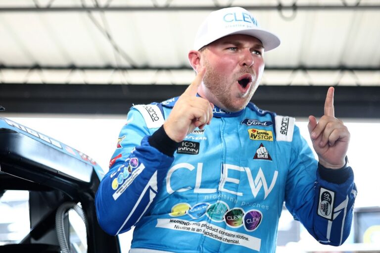 The exact moment where Layne Riggs figured out NASCAR Truck racing