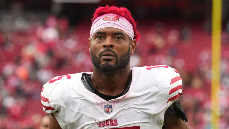 49ers WR Jauan Jennings playing with broken ribs