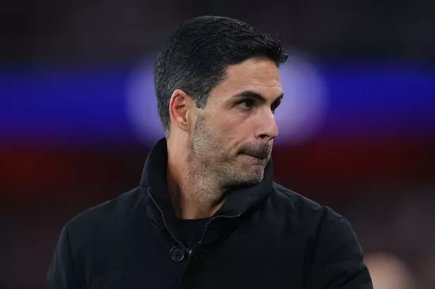 Alan Shearer piles pressure on Mikel Arteta in Liverpool title race - 'It's no good'