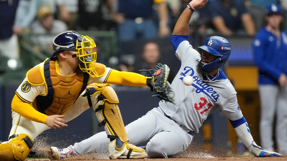 Brewers pull off astonishing double play against Dodgers in NLCS