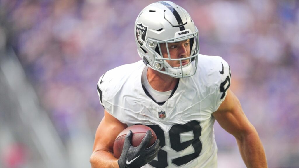Brock Bowers injury update: Raiders TE’s status revealed vs. Colts