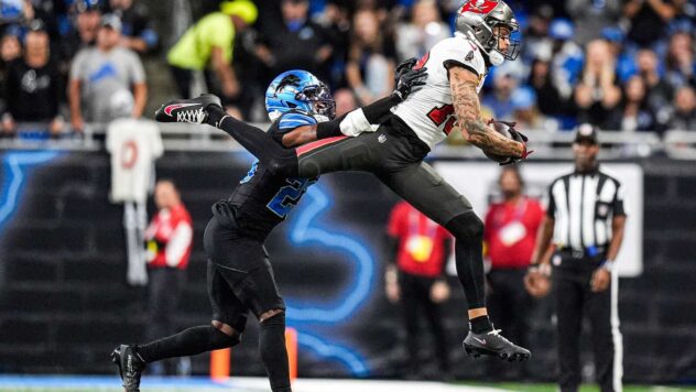 Bucs WR Mike Evans Has Broken Clavicle, Will Miss Most Of Season