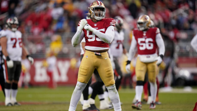 Chiefs must throw their name in the hat for former 49ers second-round draft pick who is looking for work