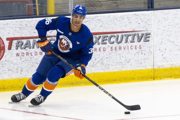 Isaiah George sent down to AHL as Islanders’ last cut