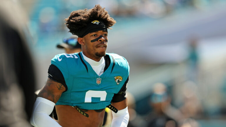 Jaguars Restructure CB Greg Newsome II For $7m In Cap Space