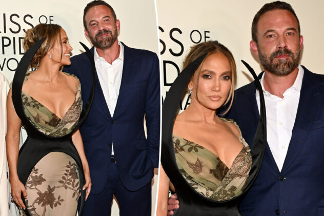 Jennifer Lopez and Ben Affleck reunite on the red carpet for the first time since their divorce