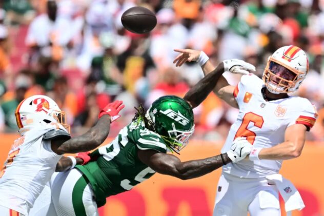 Jets release defensive tackle Leonard Taylor III after slipping down depth chart