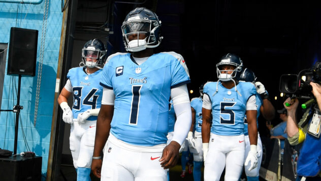 Maxx Crosby shared what Cam Ward does that ‘a lot of quarterbacks don’t want to’ after the Raiders win over the Titans