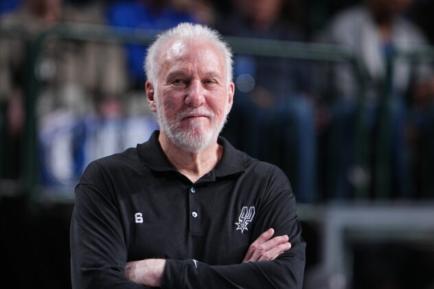 Open Thread: Photo of Pop in the Spurs workout facility warms the heart