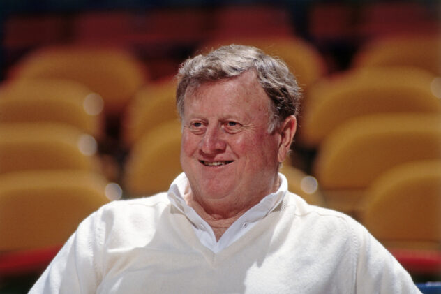 Open Thread: Spurs unveil Red McCombs Community Court