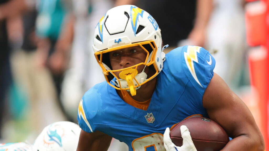 Record-breaking Chargers TE Oronde Gadsden II leads list of standout rookies from Week 7