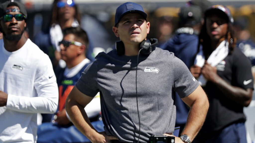 Seattle Seahawks deliver rough news regarding one of their best players just an hour before kickoff against the Houston Texans