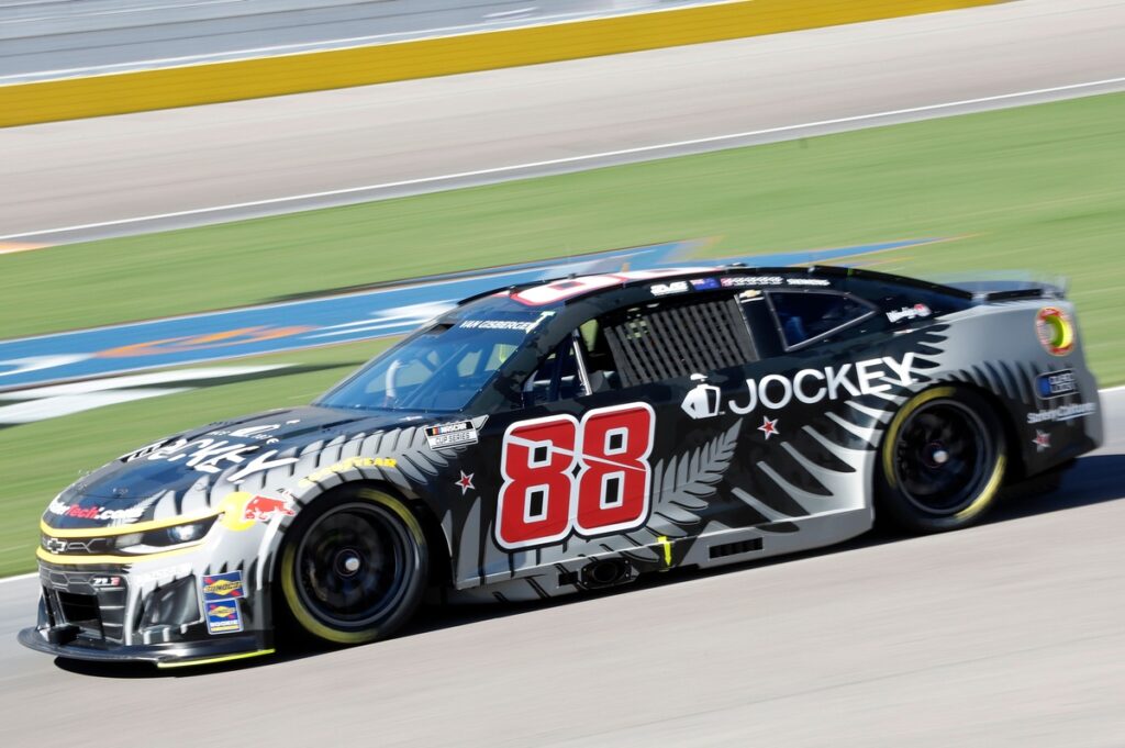 Shane van Gisbergen left ‘speechless’ by New Zealand tribute NASCAR livery