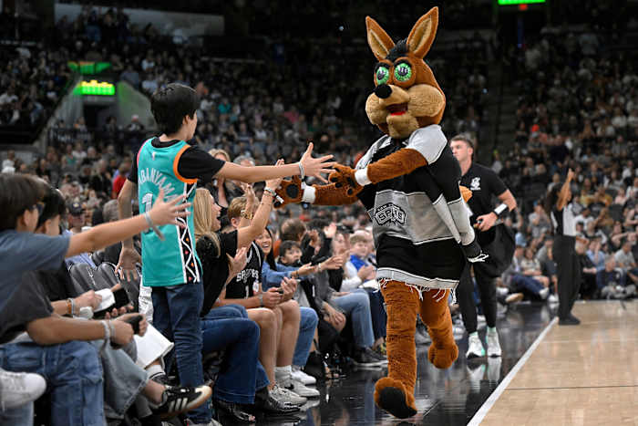 Share your Spurs game day photos, videos on KSAT Connect