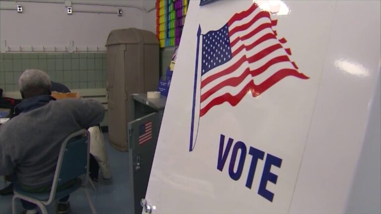 Spurs gear, San Antonio Stock Show & Rodeo apparel banned from polling locations
