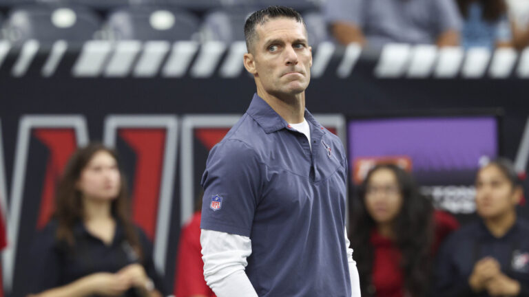 Texans interested in acquiring RB