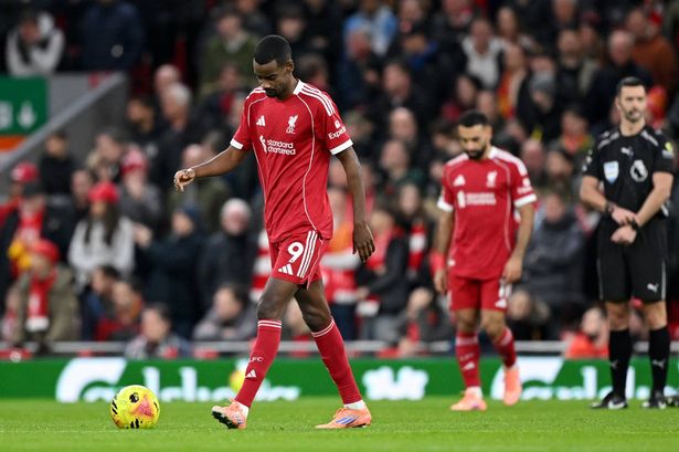 Alexander Isak sent Liverpool warning as 'anonymous' display slammed