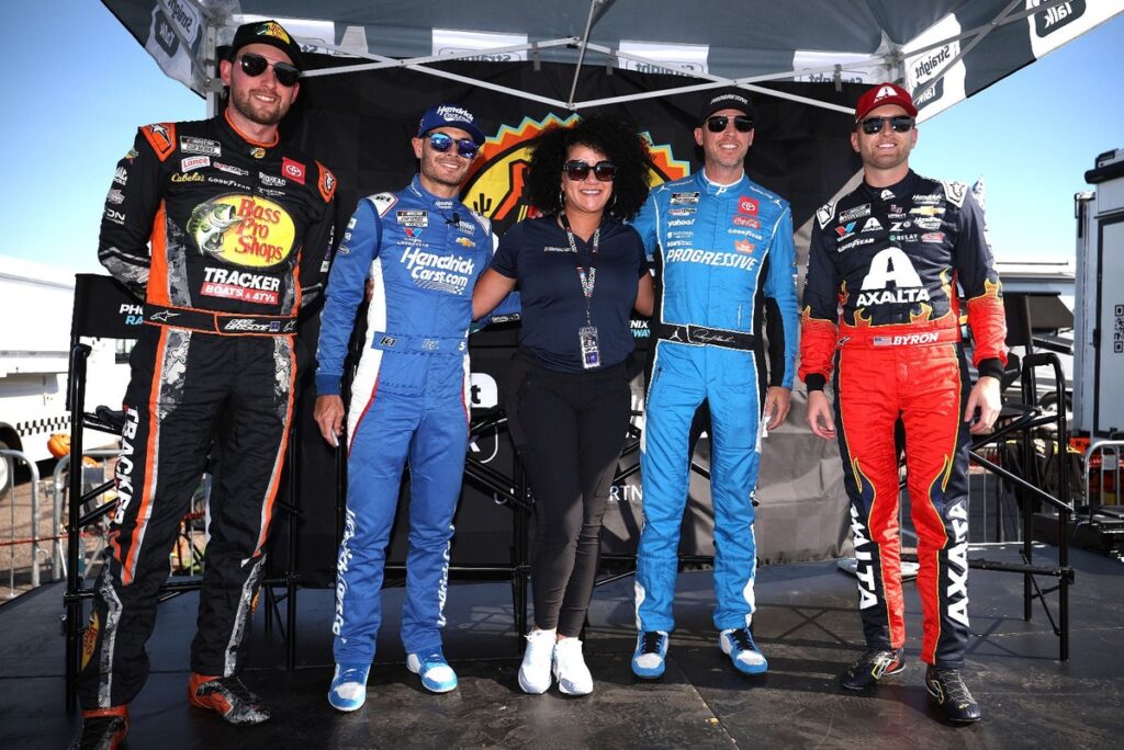 Hamlin playfully loose on NASCAR championship eve