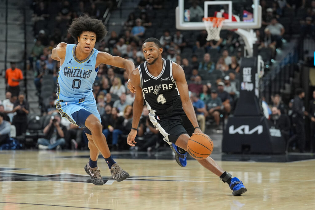 Highlights: De’Aaron Fox and Harrison Barnes lead the way in win against the Grizzlies
