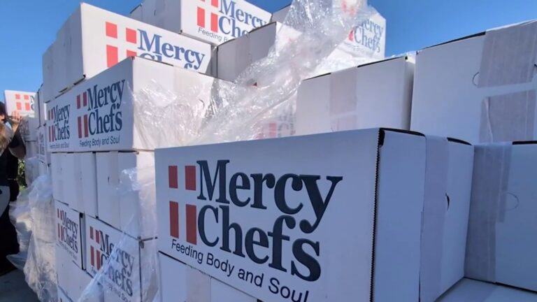James Avery, Cavender Grande Ford give away food boxes to families impacted by government shutdown