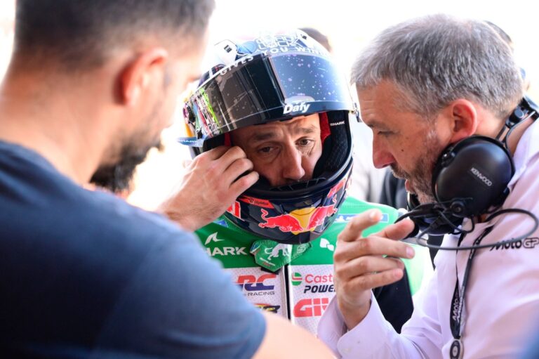 Johann Zarco criticises MotoGP radio system: “It’s crazy it’s so far off the mark”