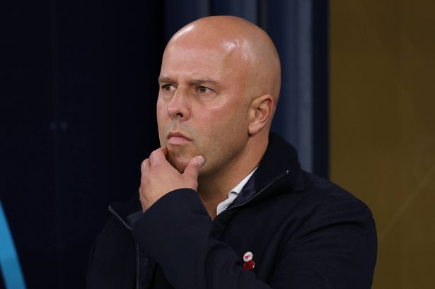 Liverpool on red alert as transfer target 'refusing to sign new contract'