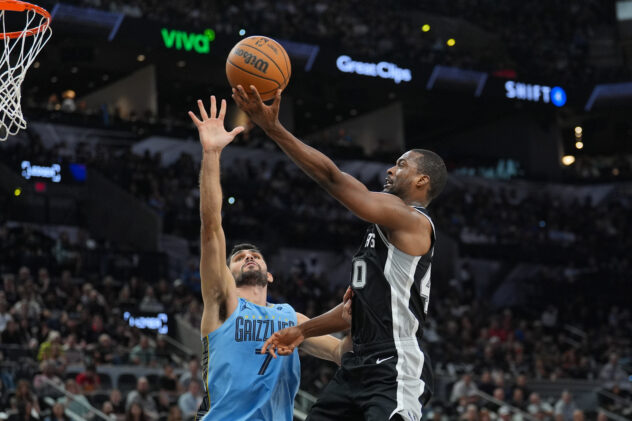 San Antonio vs. Memphis, Final Score: Harrison Barnes bails out the Spurs at home, 111-101