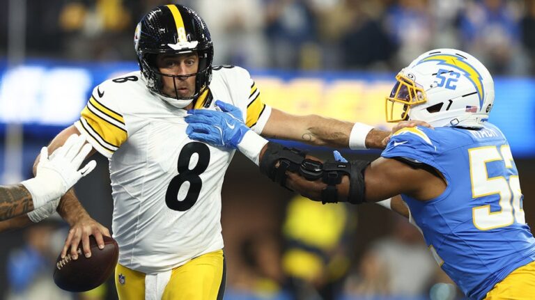 Steelers' Aaron Rodgers laments tough outing in loss to Chargers