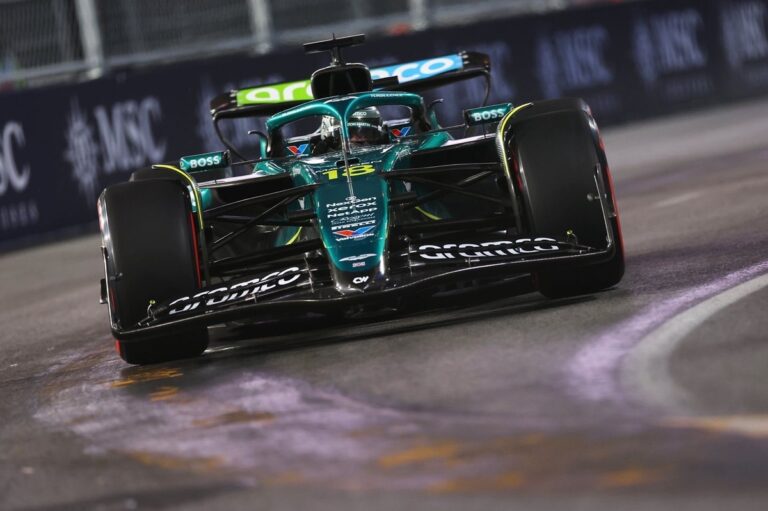 What forced officials to red-flag FP2 of the Las Vegas GP?